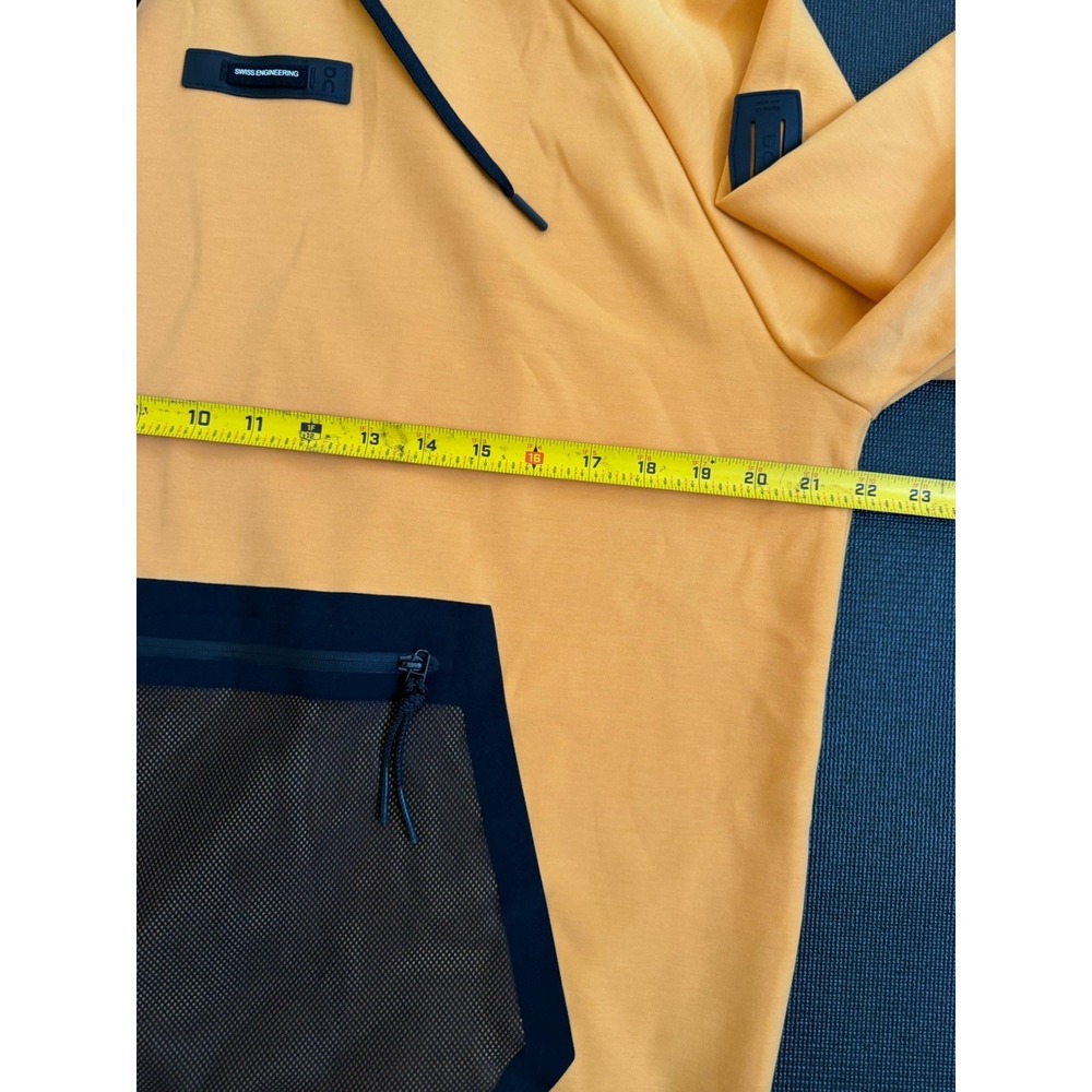 On Cloud Tech Performance Pullover Hoodie Sweatshirt Orange Men's Large - Picture 4 of 5